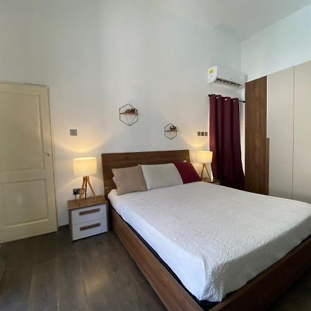 Blue Waters Town House Lejlighed Tarxien Eksteriør billede